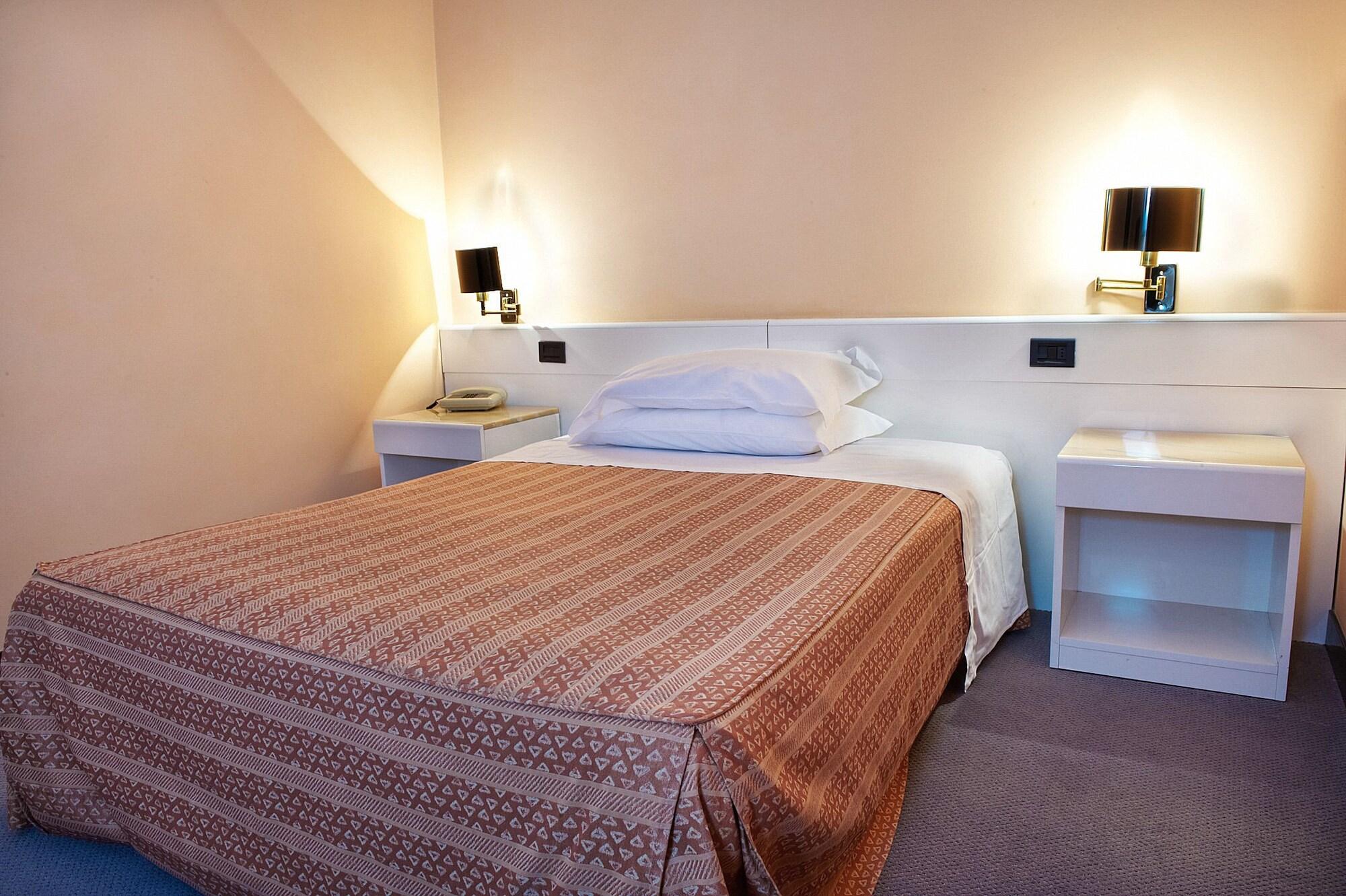 Hotel Giovanni ปาโดวา ภายนอก รูปภาพ