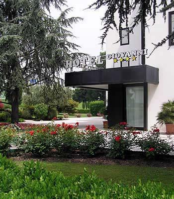 Hotel Giovanni ปาโดวา ภายนอก รูปภาพ